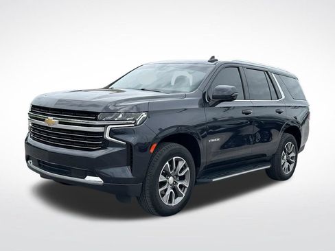 Used 2022 Chevrolet Tahoe LT w/ Luxury Package RWD image 2