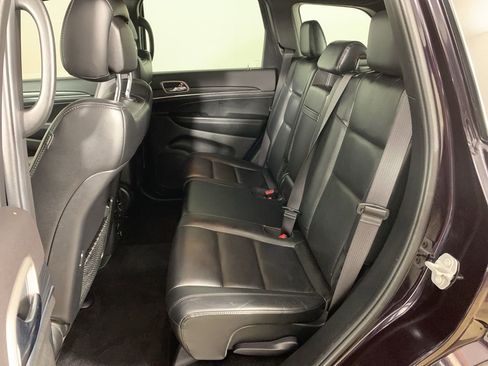 Used 2020 Jeep Grand Cherokee Limited AWD/4WD image 32