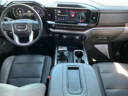 Used 2022 GMC Sierra 1500 Elevation w/ Elevation Premium Package image 15