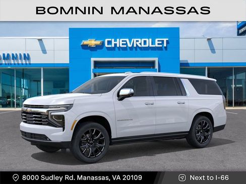 New 2026 Chevrolet Suburban Premier image 3