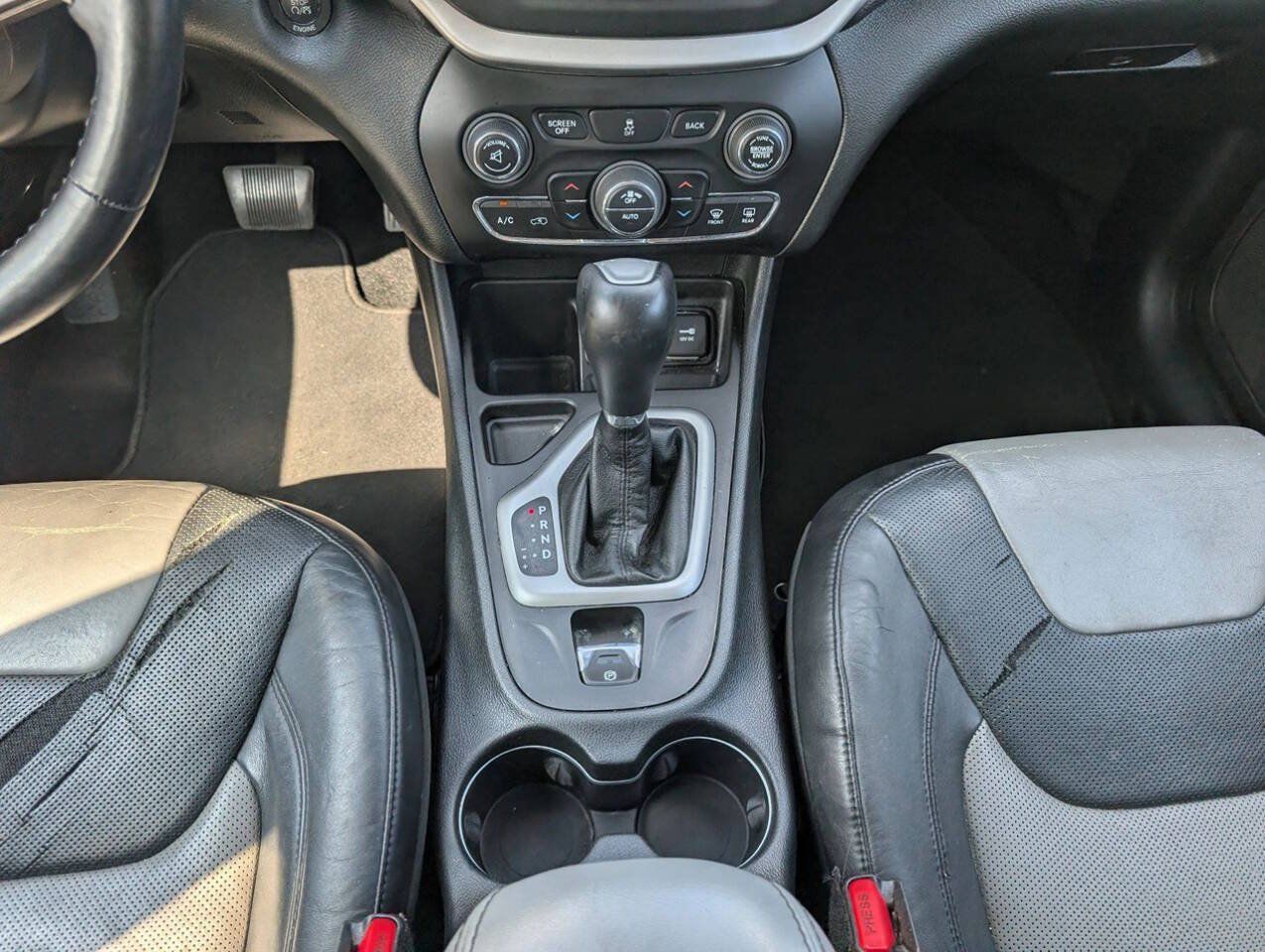 Used 2014 Jeep Cherokee Limited w/ Luxury Group FWD image 35