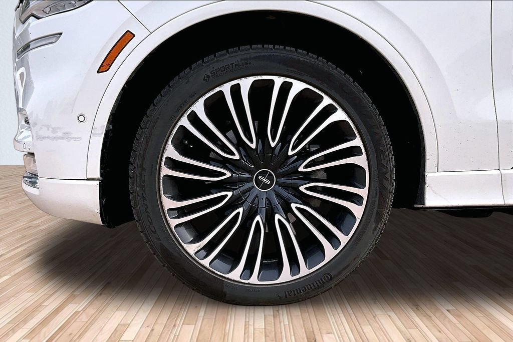 Used 2022 Lincoln Aviator Black Label AWD/4WD image 8