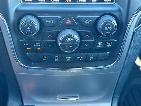 Used 2018 Jeep Grand Cherokee Limited image 15