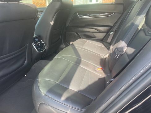 Used 2015 Cadillac XTS Luxury FWD image 7