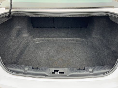 Used 2018 Ford Taurus SEL w/ Equipment Group 201A image 19