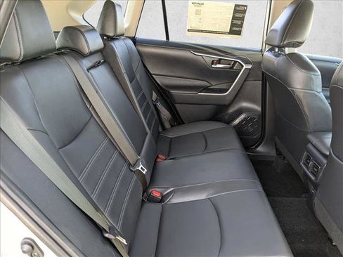 Used 2023 Toyota RAV4 XLE Premium image 21