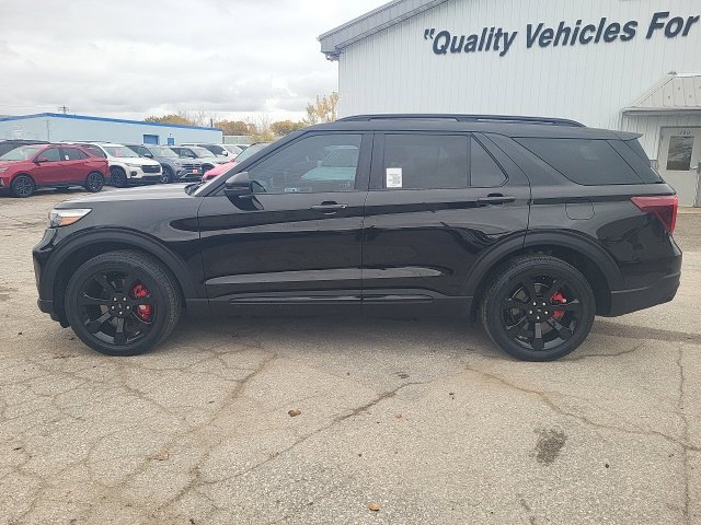 Used 2023 Ford Explorer ST w/ Technology Package AWD/4WD image 32