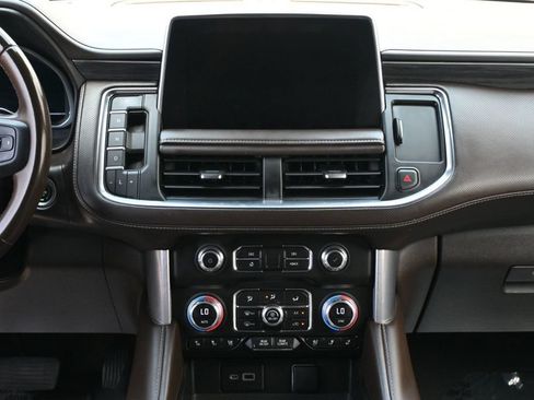 Used 2023 GMC Yukon SLT RWD image 14