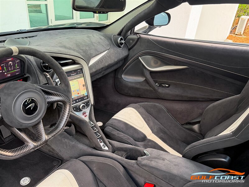 Used 2021 McLaren 720S Performance RWD image 17