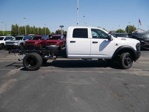 New 2026 RAM 5500 Tradesman AWD/4WD image 12