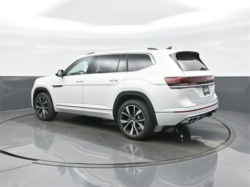 New 2026 Volkswagen Atlas SEL Premium R-Line image 5