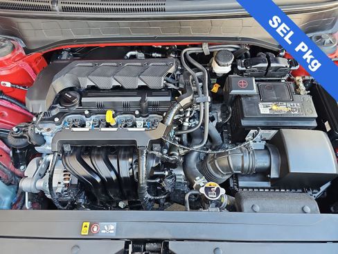 Certified 2023 Hyundai Venue SEL FWD image 13