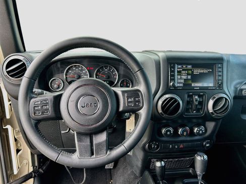 Used 2017 Jeep Wrangler Unlimited Sport w/ Quick Order Package 24S AWD/4WD image 29