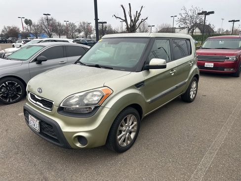 Used 2012 Kia Soul + w/ Audio Pkg image 3