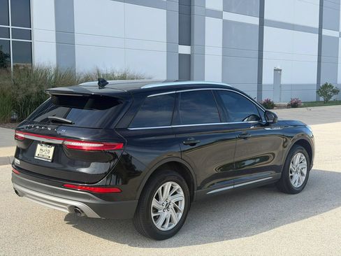 Used 2021 Lincoln Corsair FWD w/ Rear Removable Package Tray image 5