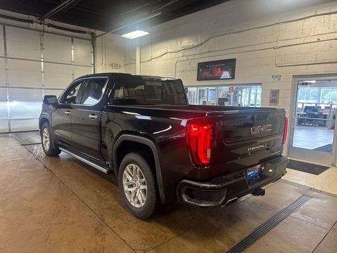 Used 2019 GMC Sierra 1500 Denali w/ Denali Ultimate Package AWD/4WD image 2