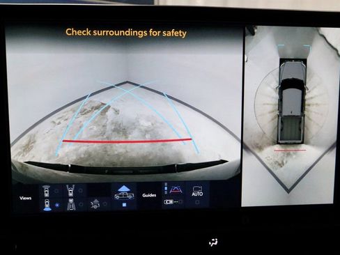 Used 2024 Toyota Tundra Platinum image 3