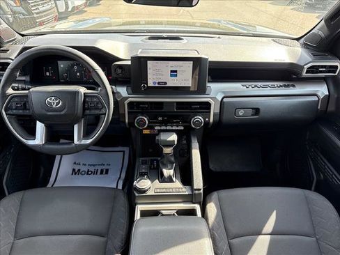 Used 2024 Toyota Tacoma SR5 w/ SR5 Upgrade Package AWD/4WD image 9