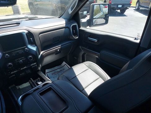 Used 2022 Chevrolet Silverado 2500 LTZ w/ LTZ Premium Package AWD/4WD image 11