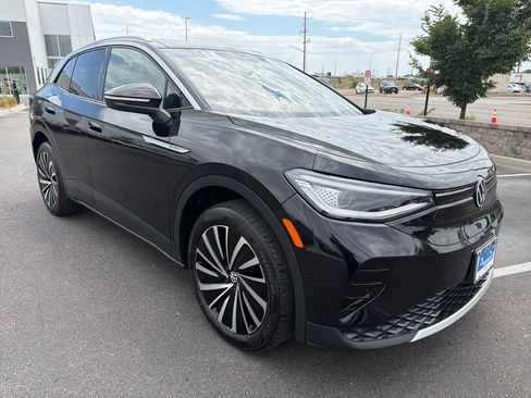 Certified 2023 Volkswagen ID.4 Pro S Plus AWD/4WD image 9