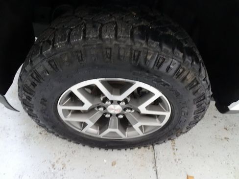 Certified 2022 GMC Canyon AT4 image 26