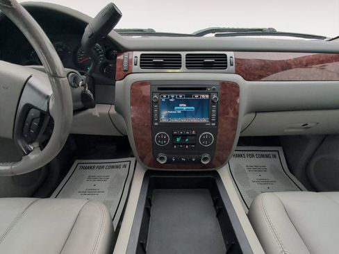 Used 2007 Chevrolet Silverado 3500 LTZ w/ Suspension Package, Off-Road AWD/4WD image 11