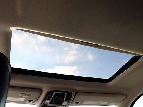 Used 2024 RAM 3500 Laramie w/ Safety Group image 32