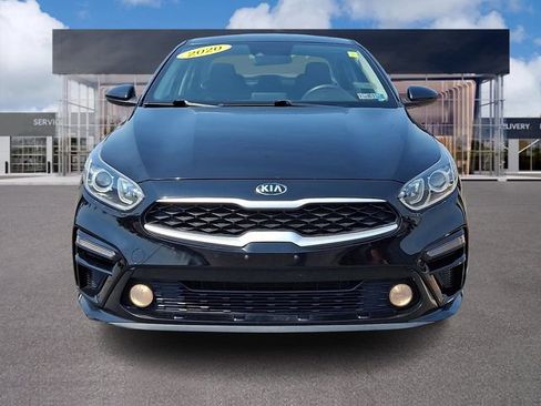 Used 2020 Kia Forte LXS FWD image 2