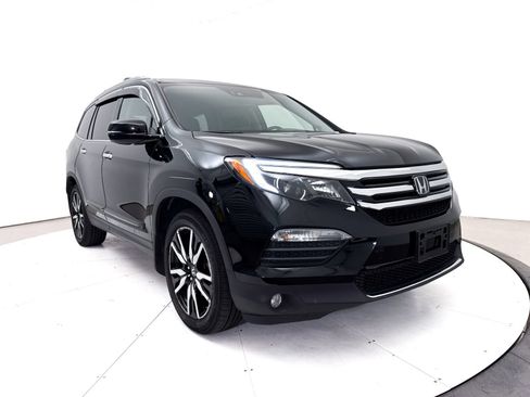 Used 2018 Honda Pilot Elite image 12