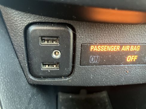 Used 2018 Chevrolet Trax LT w/ Redline Edition image 29