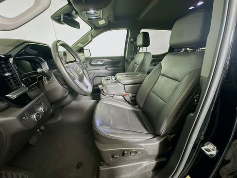 Used 2024 GMC Sierra 1500 SLT image 12