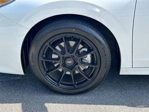 Used 2022 Subaru Legacy Limited AWD/4WD image 13