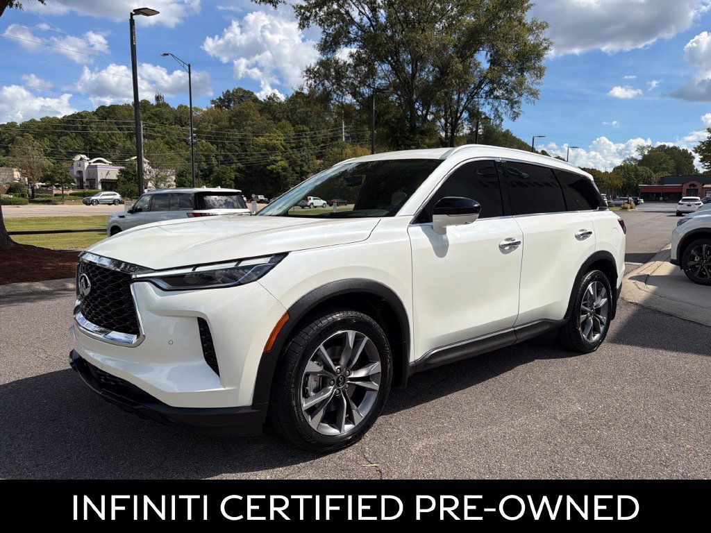 Certified 2024 INFINITI QX60 Luxe w/ Vision Package FWD image 5