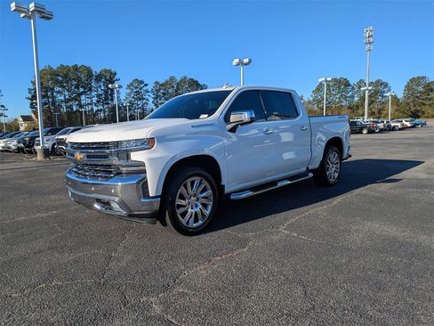 Used 2020 Chevrolet Silverado 1500 LTZ w/ LTZ Premium Package image 8