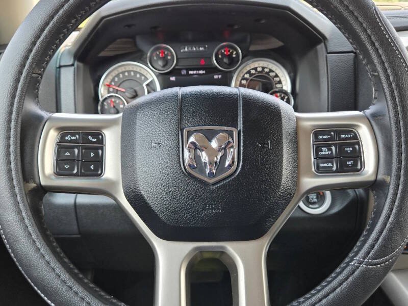 Used 2015 RAM 1500 Laramie w/ Convenience Group AWD/4WD image 21