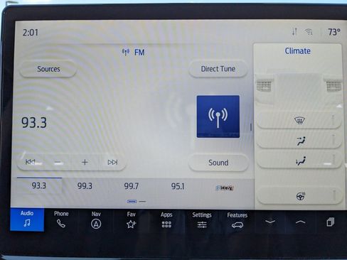 Used 2024 Ford Expedition XLT image 28