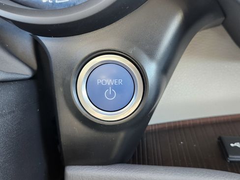 Used 2024 Toyota Sienna XLE w/ XLE Plus Package image 35