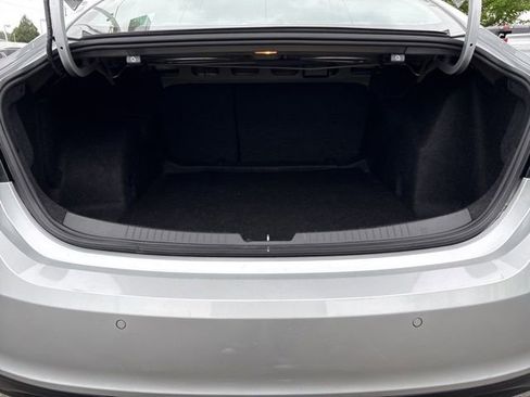 Used 2020 Chevrolet Malibu LT FWD image 31