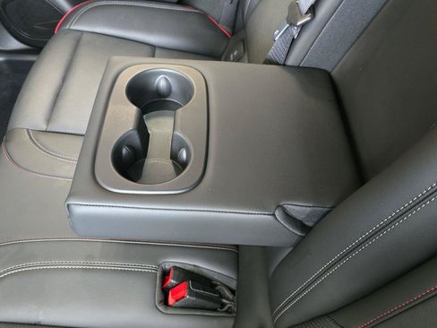 Used 2023 Buick Envision Essence w/ Sport Touring Package AWD/4WD image 19