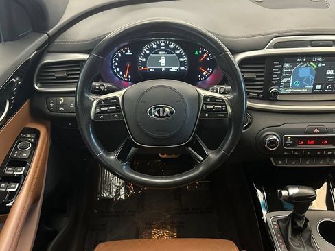 Used 2019 Kia Sorento SX AWD/4WD image 14