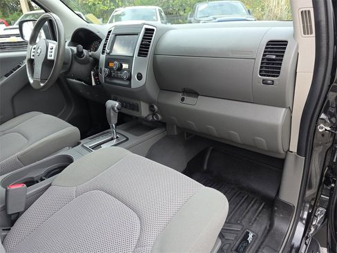 Used 2019 Nissan Frontier SV w/ Value Truck Package image 12