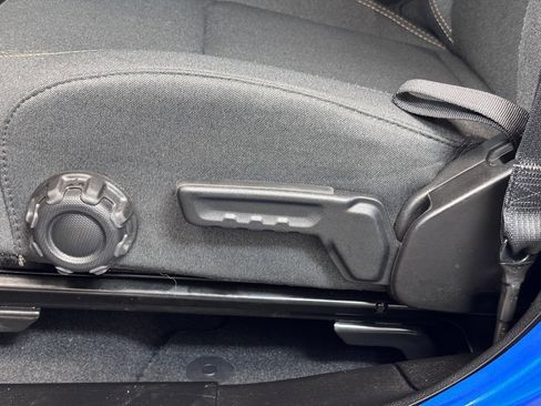 Used 2024 Jeep Gladiator Sport image 11