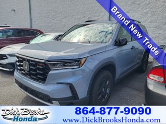 Used 2024 Honda Pilot TrailSport video 1