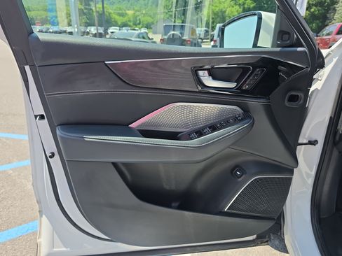 Used 2022 Acura MDX SH-AWD w/ Advance Package image 18