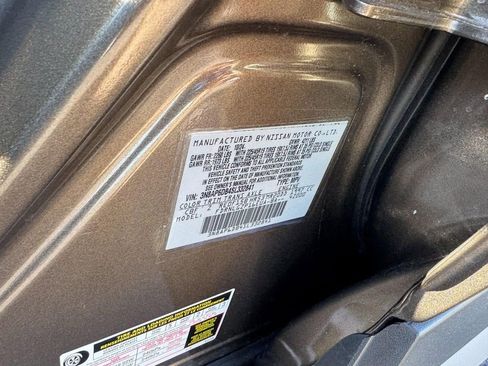 Used 2025 Nissan Kicks SR w/ Illumination Package image 23