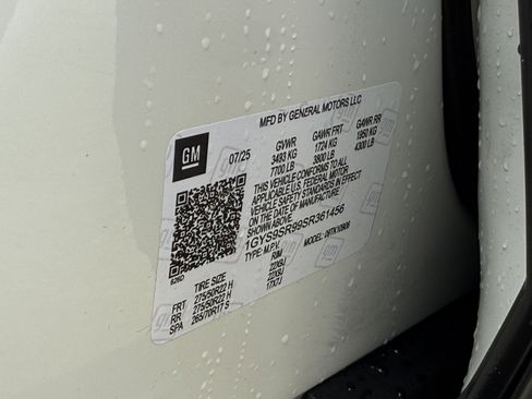 Used 2025 Cadillac Escalade ESV V image 29