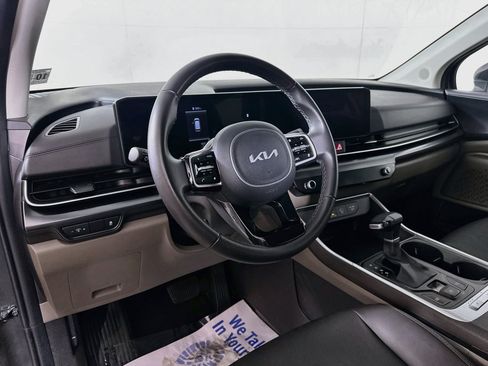 Certified 2026 Kia Carnival FWD image 9