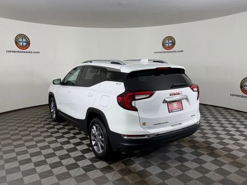 Used 2023 GMC Terrain SLT AWD/4WD image 22