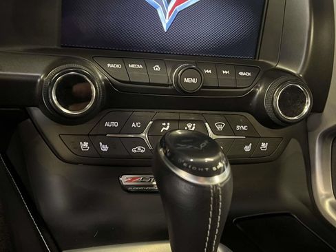 Used 2017 Chevrolet Corvette Z06 RWD image 18