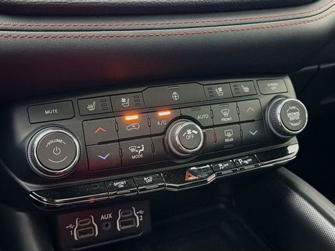 Used 2024 Dodge Durango R/T RWD image 20